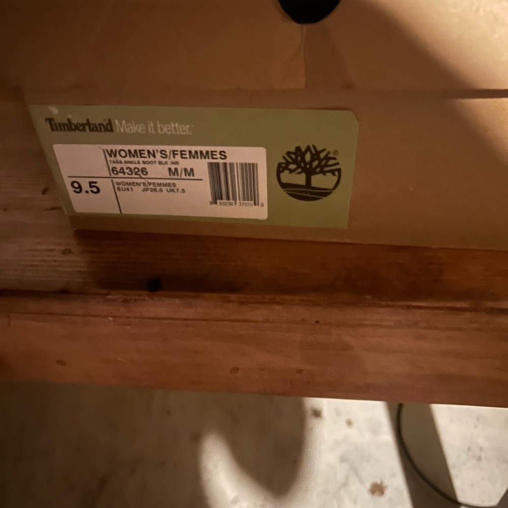 Size 9.5 women timberland boots